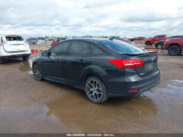 Ford FOCUS SE 2015 1FADP3F22FL384755 Image 3