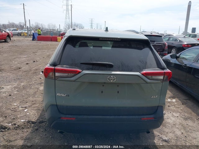 Toyota Rav4 Xle Premium 2020 JTMC1RFV2LJ020217 Image 16