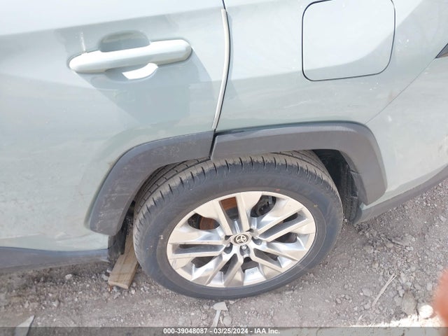 Toyota Rav4 Xle Premium 2020 JTMC1RFV2LJ020217 Image 18