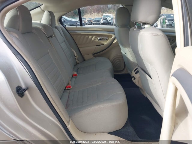 Ford TAURUS SE 2017 1FAHP2D81HG125026 Image 8
