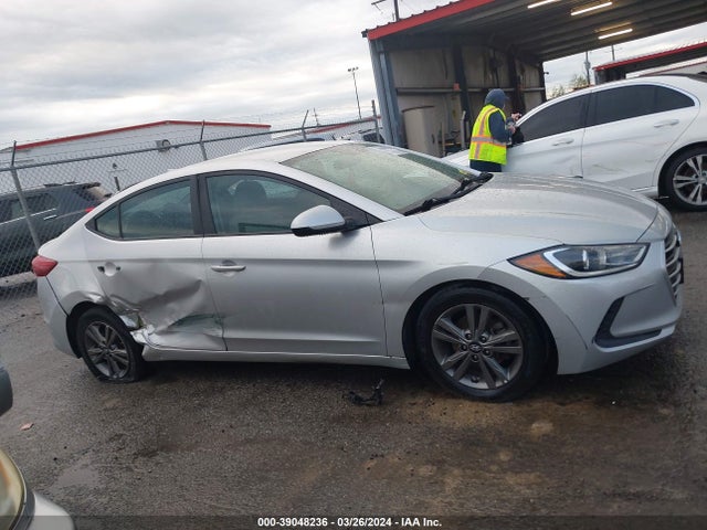 Hyundai ELANTRA SEL 2018 5NPD84LF2JH255934 Image 13