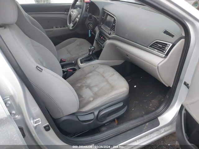 Hyundai ELANTRA SEL 2018 5NPD84LF2JH255934 Image 5