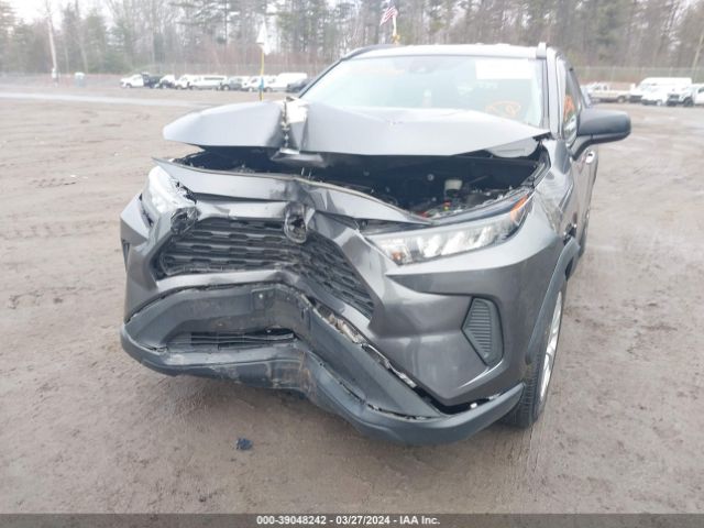 2T3F1RFV8LC135212 Toyota RAV4 LE