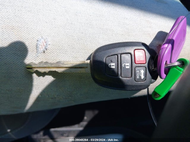 Toyota COROLLA LE 2016 5YFBURHE8GP420977 Image 11