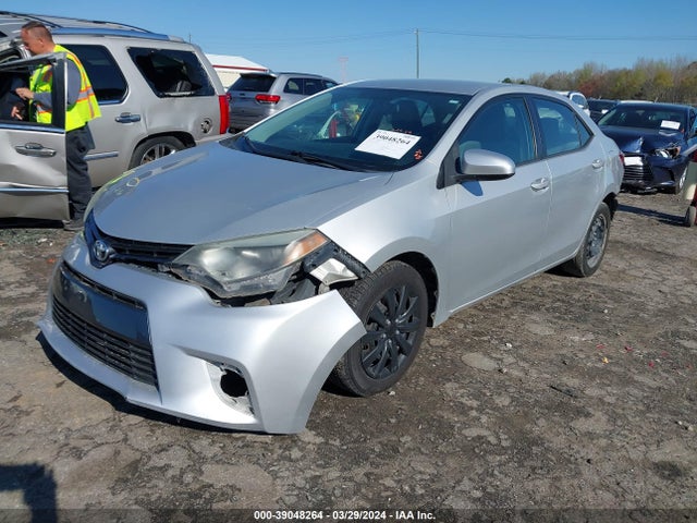 Toyota COROLLA LE 2016 5YFBURHE8GP420977 Image 2