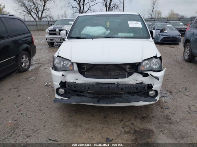 2C4RDGBG2JR221329 Dodge Grand Caravan Se Plus