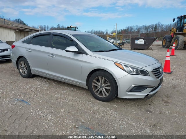 Hyundai SONATA SE 2016 5NPE24AF1GH331080 Image 1