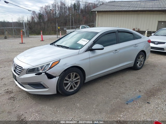 Hyundai SONATA SE 2016 5NPE24AF1GH331080 Image 2
