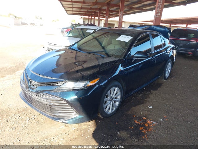 Toyota CAMRY LE 2019 4T1B11HK8KU741666 Image 2