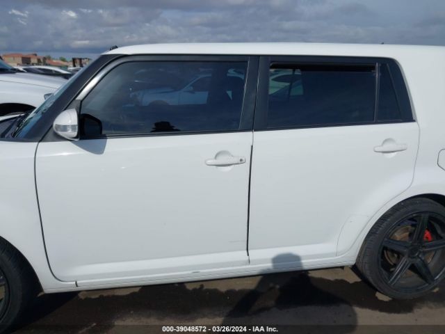 JTLZE4FE8FJ068315 Scion XB
