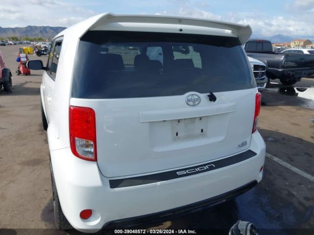 JTLZE4FE8FJ068315 Scion XB