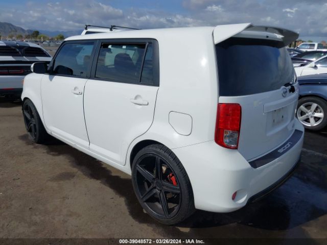 JTLZE4FE8FJ068315 Scion XB