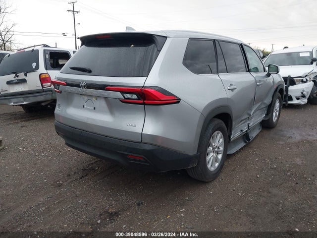Toyota Grand Highlander Xle 2024 5TDAAAB50RS025779 Image 4