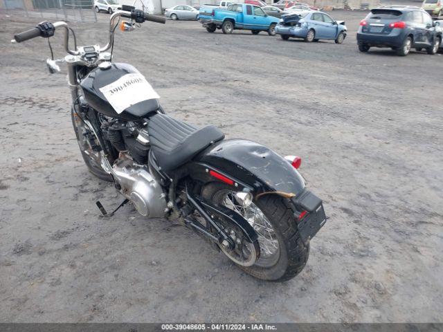 2021 HARLEY-DAVIDSON FXST 1HD1BVJ13MB061046 Photo 2
