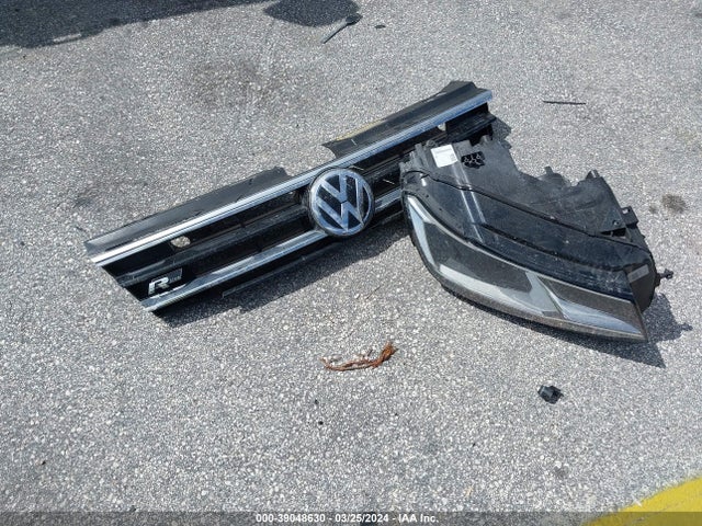 3VV3B7AX3MM102957 Volkswagen Tiguan