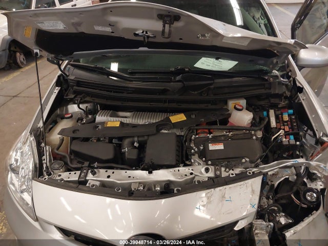 Toyota Prius Three 2014 JTDKN3DU5E0392599 Image 10