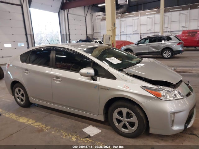 Toyota Prius Three 2014 JTDKN3DU5E0392599 Image 13