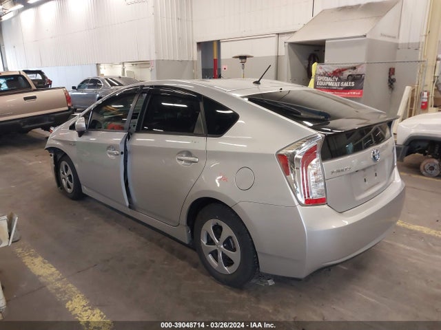 Toyota Prius Three 2014 JTDKN3DU5E0392599 Image 3