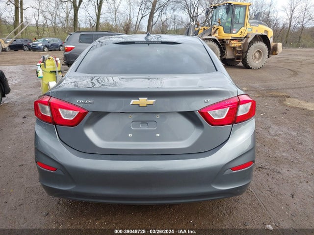 Chevrolet Cruze Lt Auto 2018 1G1BE5SM5J7217150 Image 16