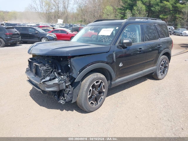 Ford Bronco Sport Outer Banks 2021 3FMCR9C60MRB41272 Image 2