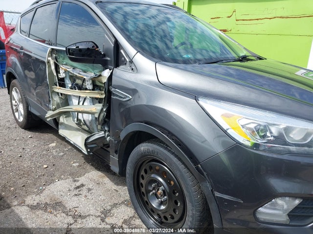 Ford ESCAPE SE 2017 1FMCU0G96HUF01593 Image 6