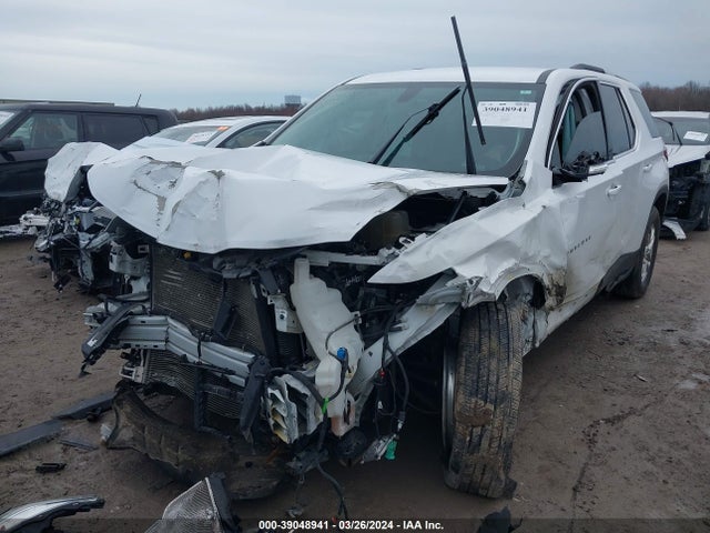 Chevrolet Traverse 1lt 2018 1GNERGKW7JJ256497 Image 2
