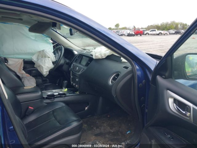 5N1DR2MN8HC655716 Nissan Pathfinder Sl