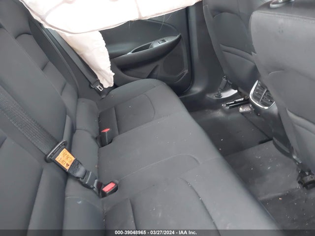 Chevrolet MALIBU LT 2018 1G1ZD5ST9JF248819 Image 8