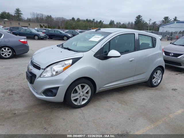 Chevrolet Spark 1lt Cvt 2015 KL8CD6S94FC745995 Image 2