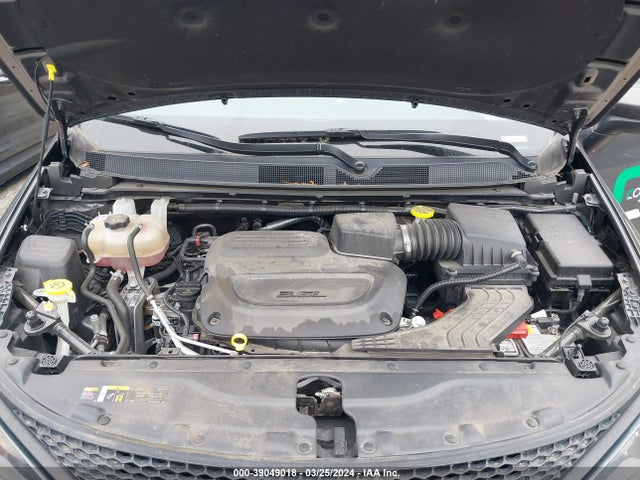 2C4RC1CGXNR158954 Chrysler Voyager Lx