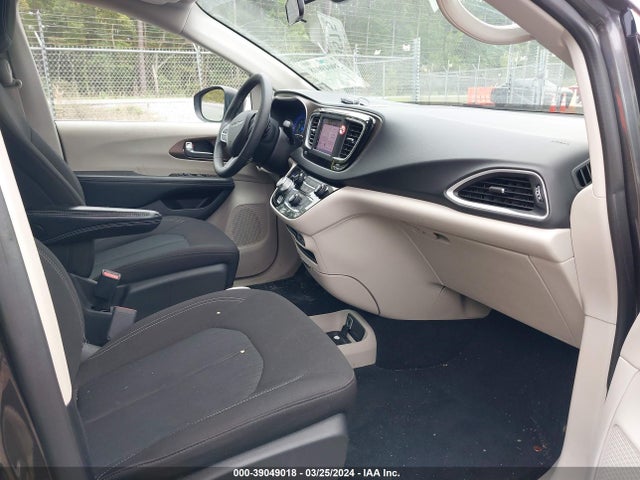 2C4RC1CGXNR158954 Chrysler Voyager Lx