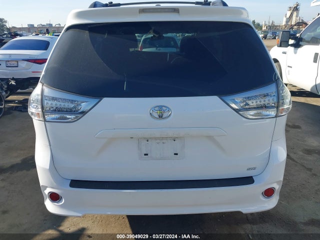 Toyota Sienna Se 8 Passenger 2015 5TDXK3DC4FS679971 Image 17
