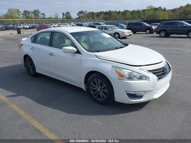 Nissan Altima 2.5 S 2015 1N4AL3AP4FC193405 Image 1