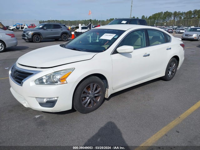 Nissan Altima 2.5 S 2015 1N4AL3AP4FC193405 Image 2