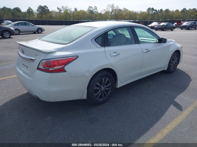 Nissan Altima 2.5 S 2015 1N4AL3AP4FC193405 Image 4