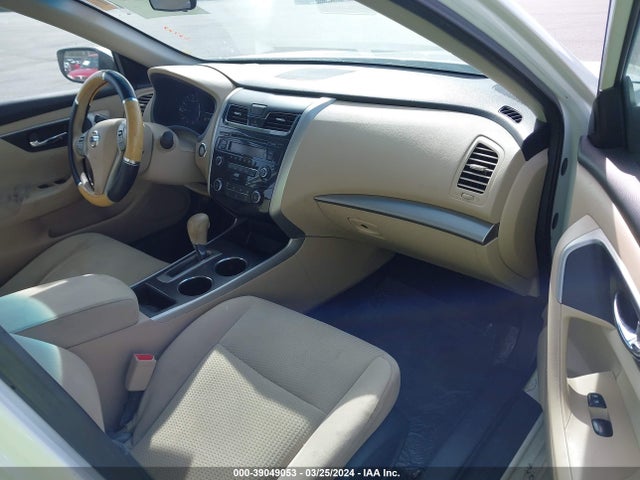 Nissan Altima 2.5 S 2015 1N4AL3AP4FC193405 Image 5