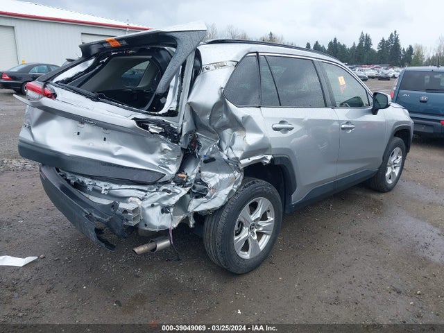 Toyota Rav4 Xle 2020 JTMP1RFV3LJ036556 Image 4