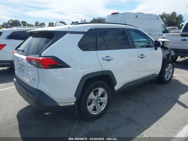 Toyota Rav4 Xle 2020 2T3W1RFV6LW069175 Image 4