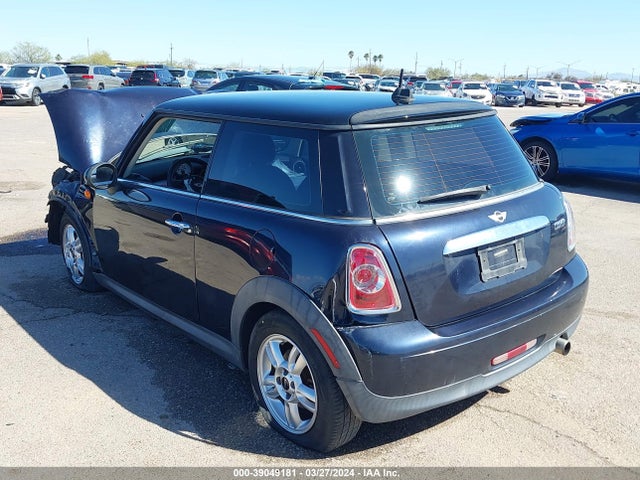 2013 MINI HARDTOP WMWSU3C54DT687023 Photo 2