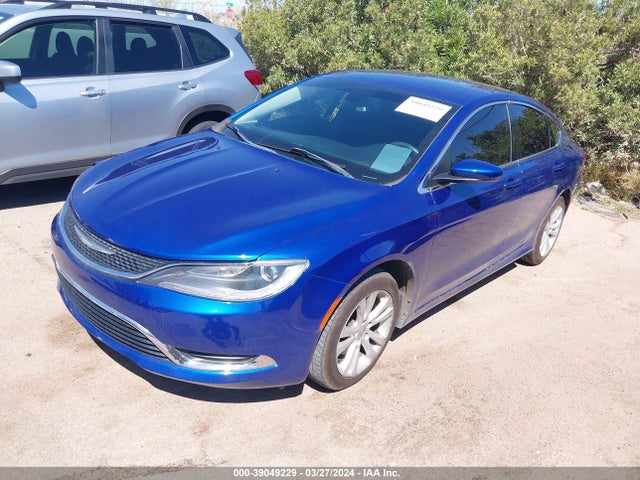Chrysler 200 Limited 2015 1C3CCCAB7FN560636 Image 2