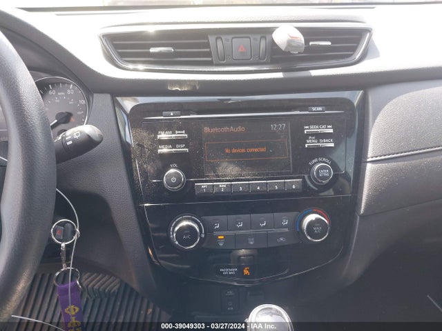 Nissan ROGUE S 2017 JN8AT2MT1HW153401 Image 15