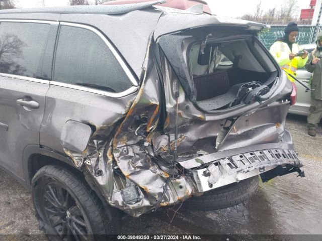 5TDJZRFH6KS625286 Toyota Highlander Se