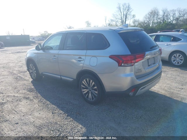 JA4AD3A36KZ043799 Mitsubishi Outlander Se