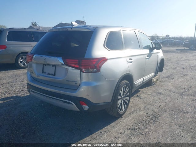 JA4AD3A36KZ043799 Mitsubishi Outlander Se
