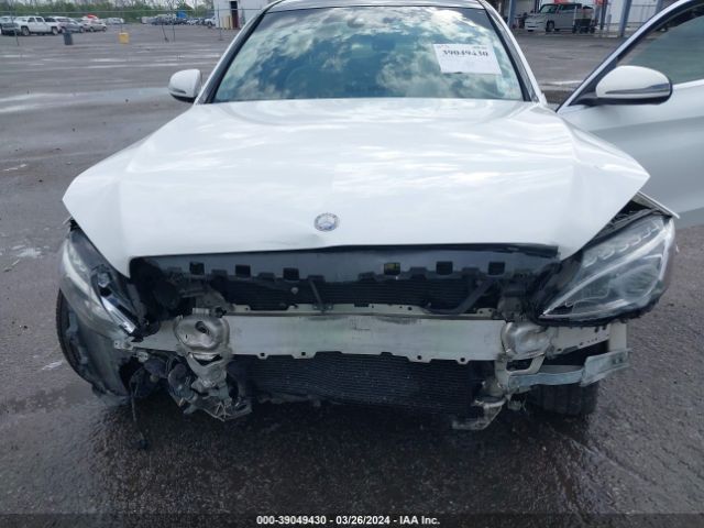 55SWF4JB4GU131801 Mercedes-Benz C 300 Luxury/sport