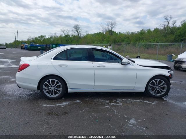 55SWF4JB4GU131801 Mercedes-Benz C 300 Luxury/sport