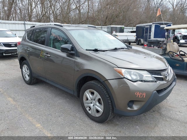 Toyota RAV4 LE 2015 2T3ZFREV4FW179467 Image 1
