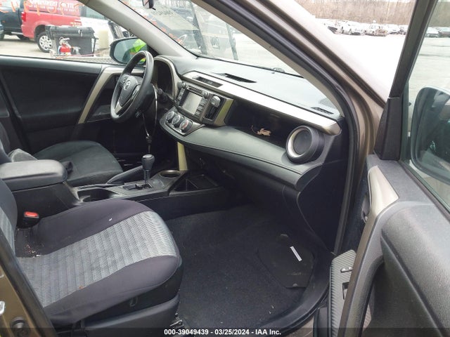 Toyota RAV4 LE 2015 2T3ZFREV4FW179467 Image 5