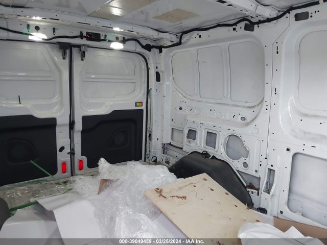 Продаж на аукціоні авто 2015 Ford Transit-150, vin: 1FTNE1ZG0FKA93564, номер лоту: 39049459