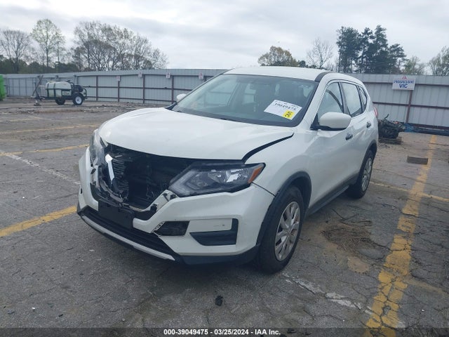 Nissan ROGUE S 2017 JN8AT2MV6HW015631 Image 2